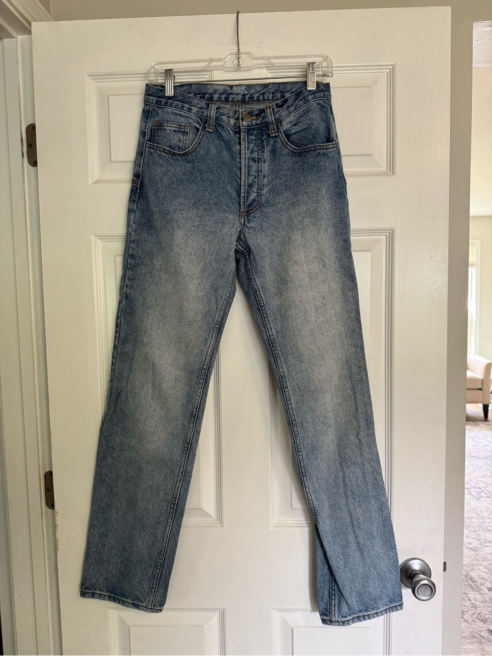 J. Galt Women’s Classic Straight Jeans in Light Blue Wash